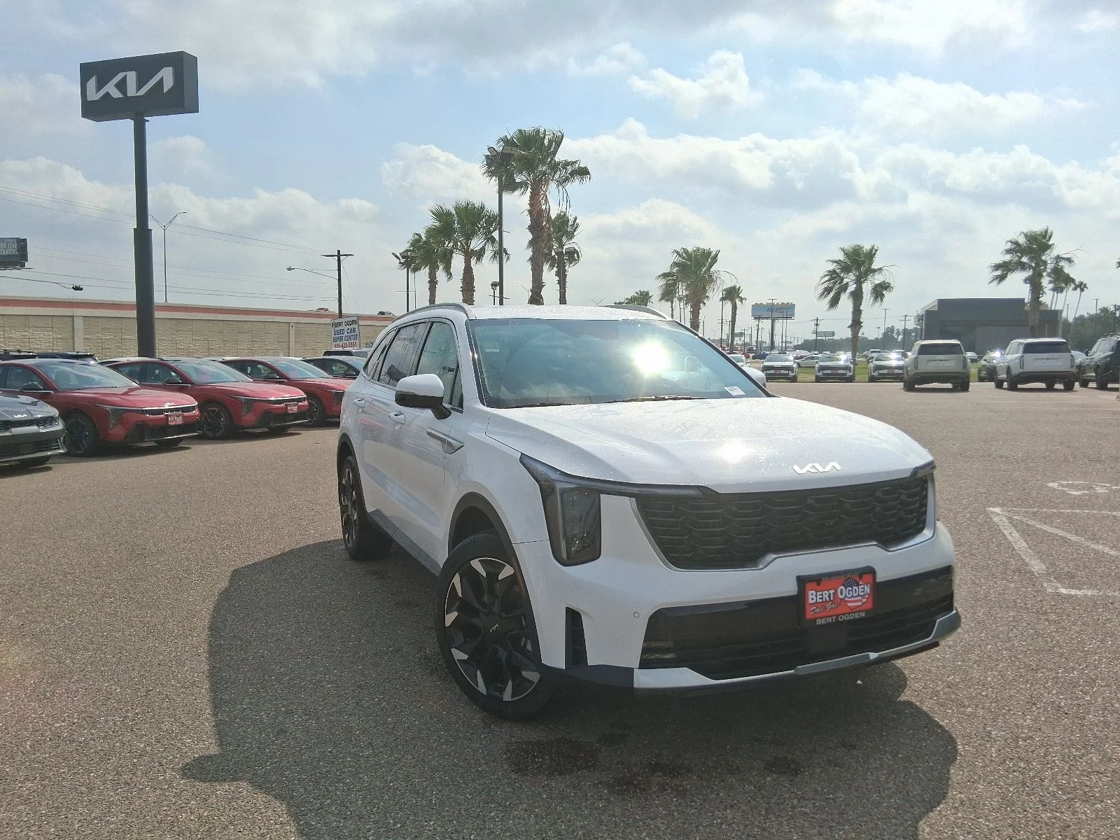 New 2026 White Kia EX image 1
