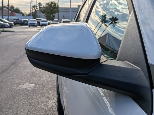 New 2026 Snow White Pearl Kia LX image 12