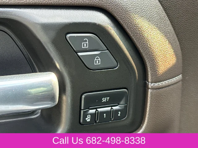 Used 2023 White GMC Denali image 23