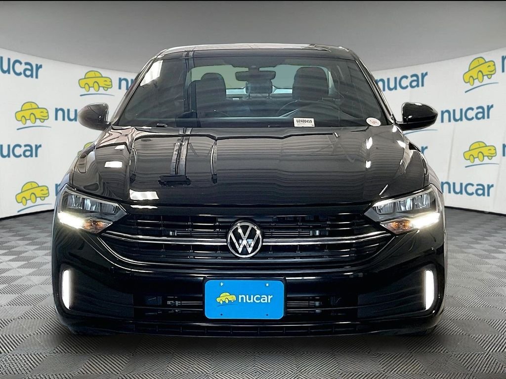 Used 2023 Black Volkswagen 1.5T Sport image 2