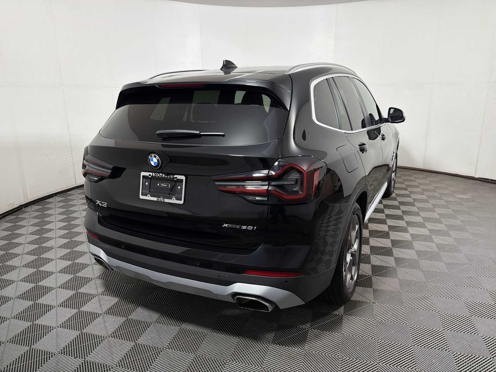 Certified Used 2024 Jet Black BMW xDrive30i image 6