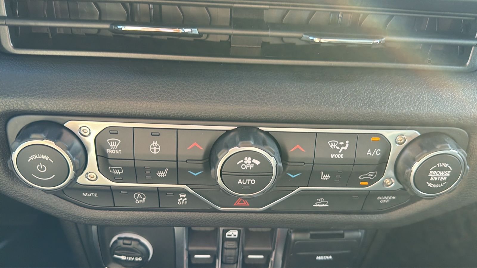 New 2026 Mojito Exterior Paint Jeep Sport S image 19