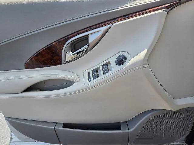 Used 2011 Silver Buick CXL image 36