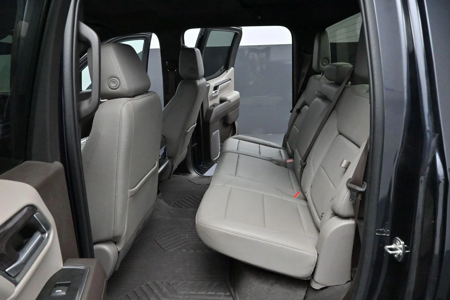 Used 2022 Dark Ash Metallic Chevrolet LTZ image 28