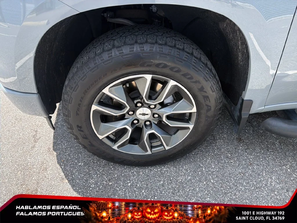 Used 2024 Slate Gray Metallic Chevrolet RST image 10