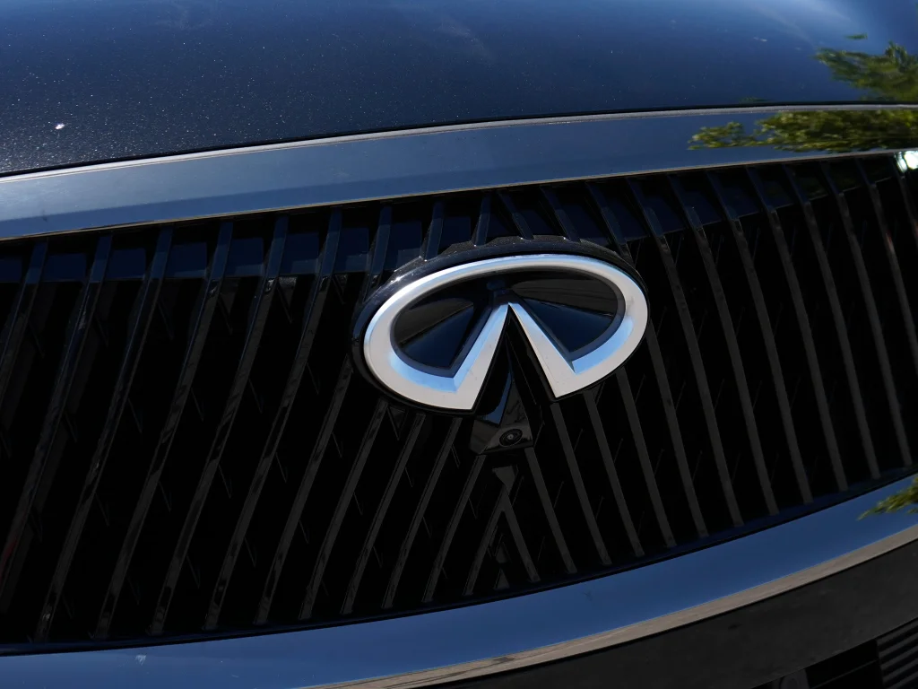 New 2027 2T MNRL BLK INFINITI Autograph AWD image 3