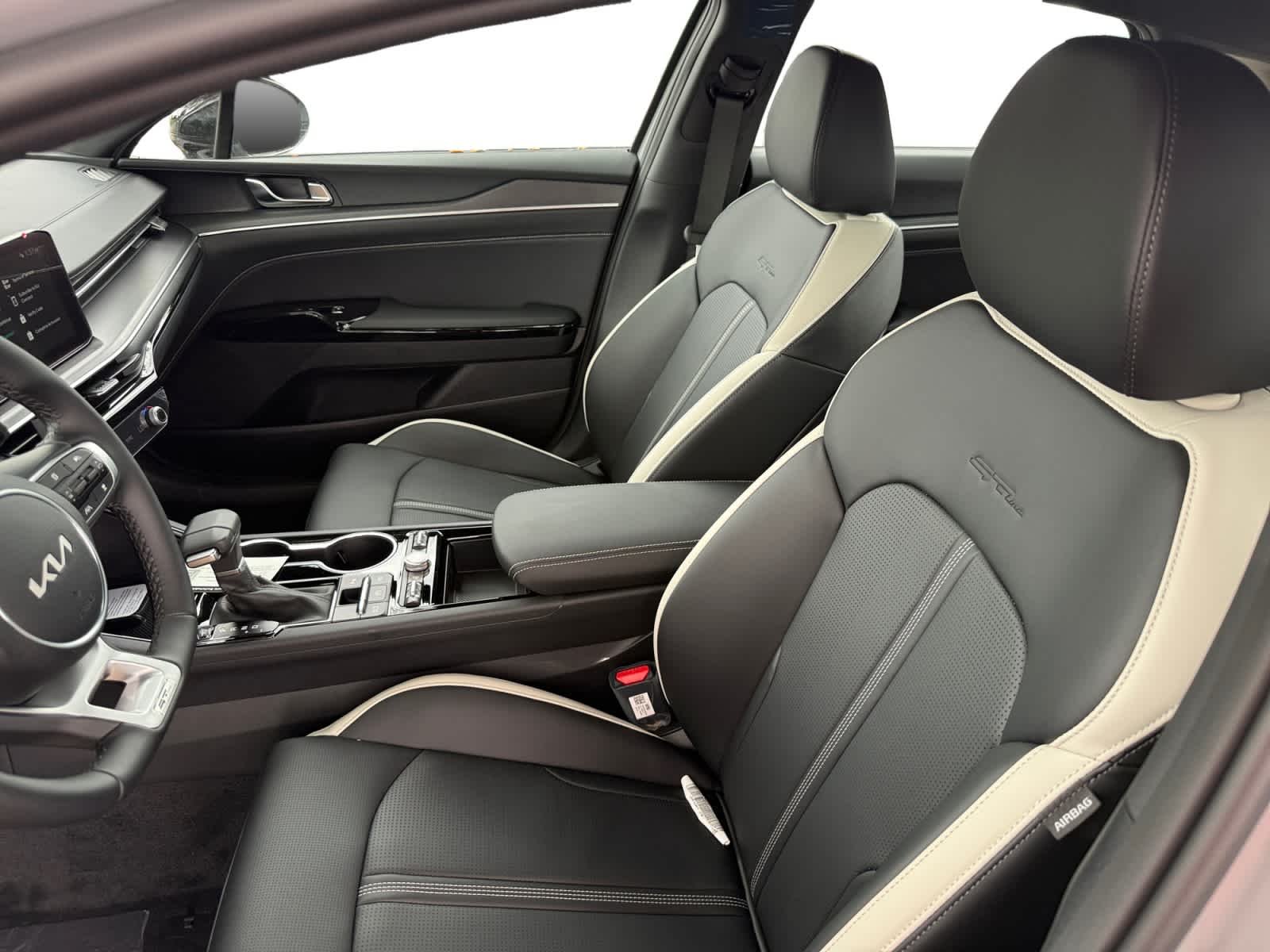 New 2026 Wolf Gray Kia GT-Line AWD image 8