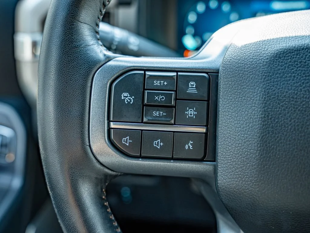 Used 2024 Gray Ford Lariat image 21