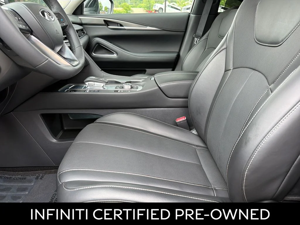 Certified Used 2026 Deep Emerald INFINITI LUXE image 19