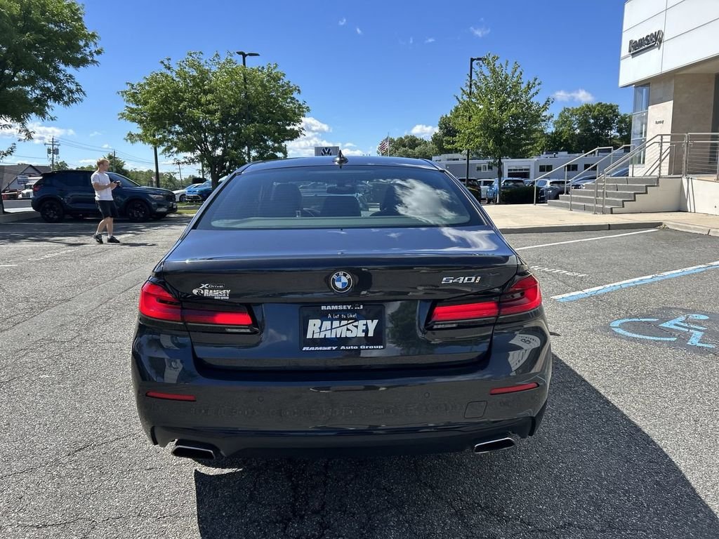 Used 2023 Dark Graphite BMW 540i xDrive image 7