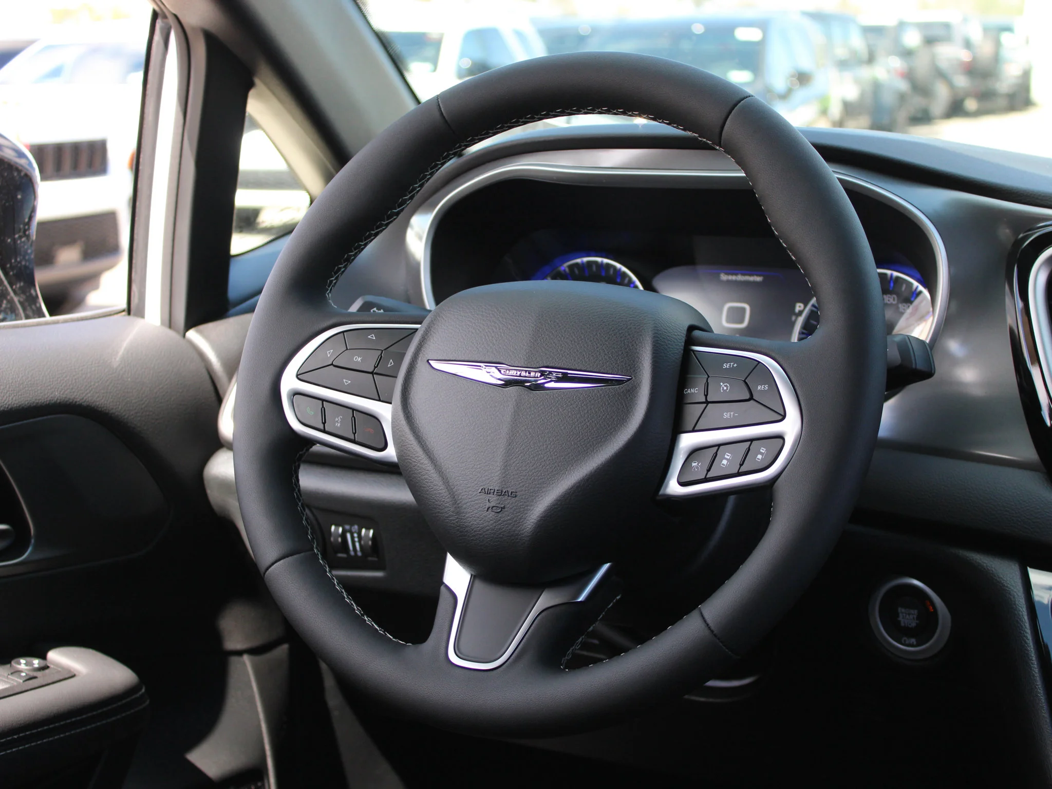 Used 2025 White Chrysler SXT*, Remote Start, Heated Leather, Lane Departure Warning image 14