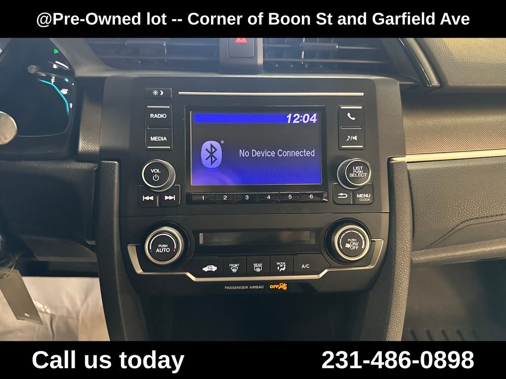 Used 2019  Honda LX image 18
