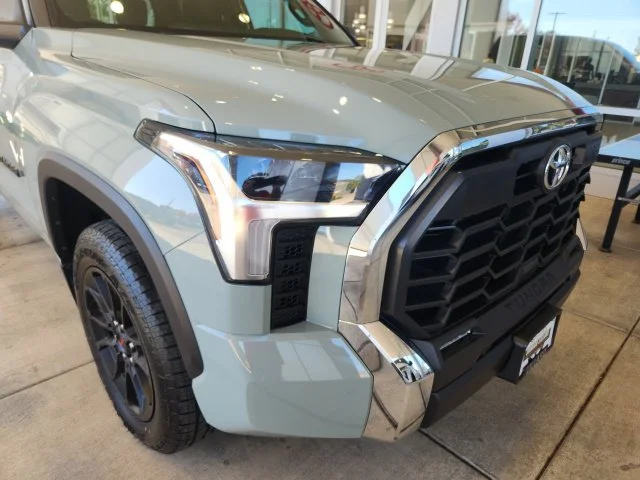 Certified Used 2025  Toyota SR5 image 8