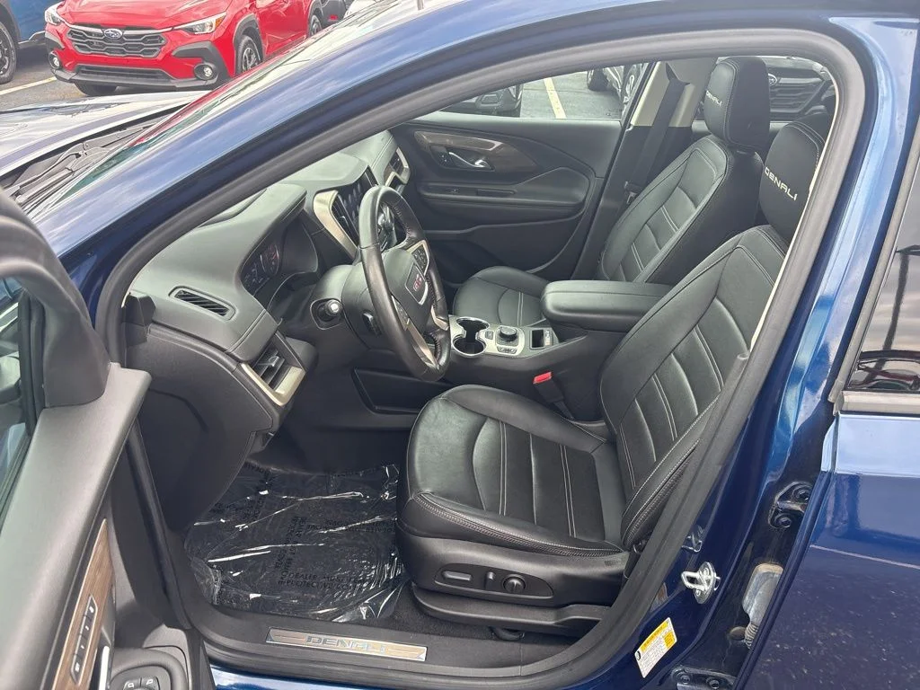 Used 2022 Blue GMC Denali image 9