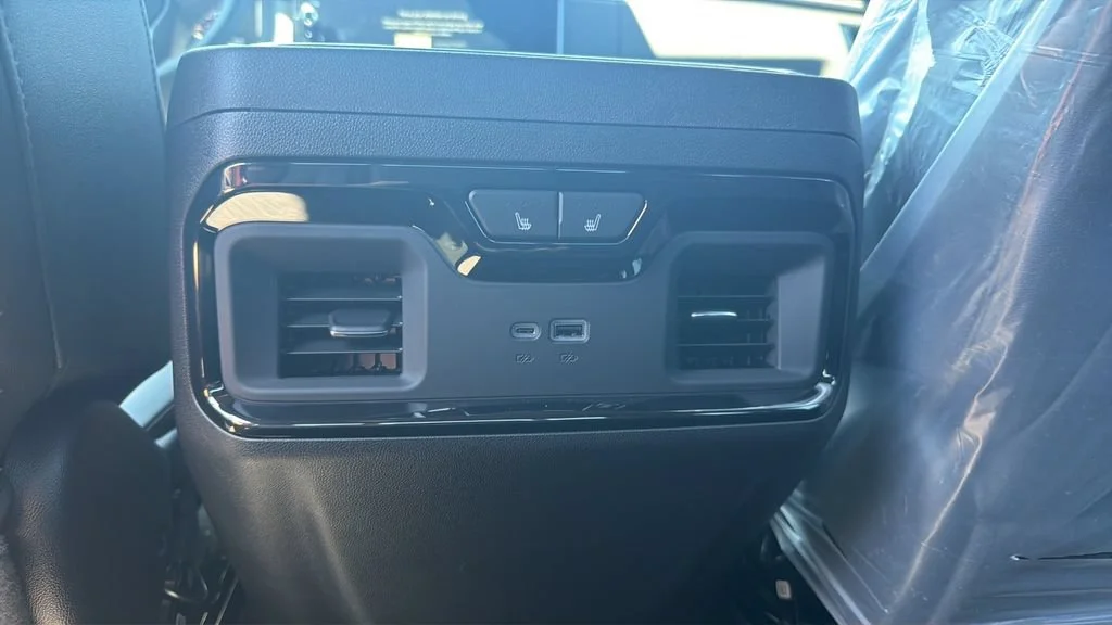 2026 GMC Sierra 2500HD AT4 - Photo 40