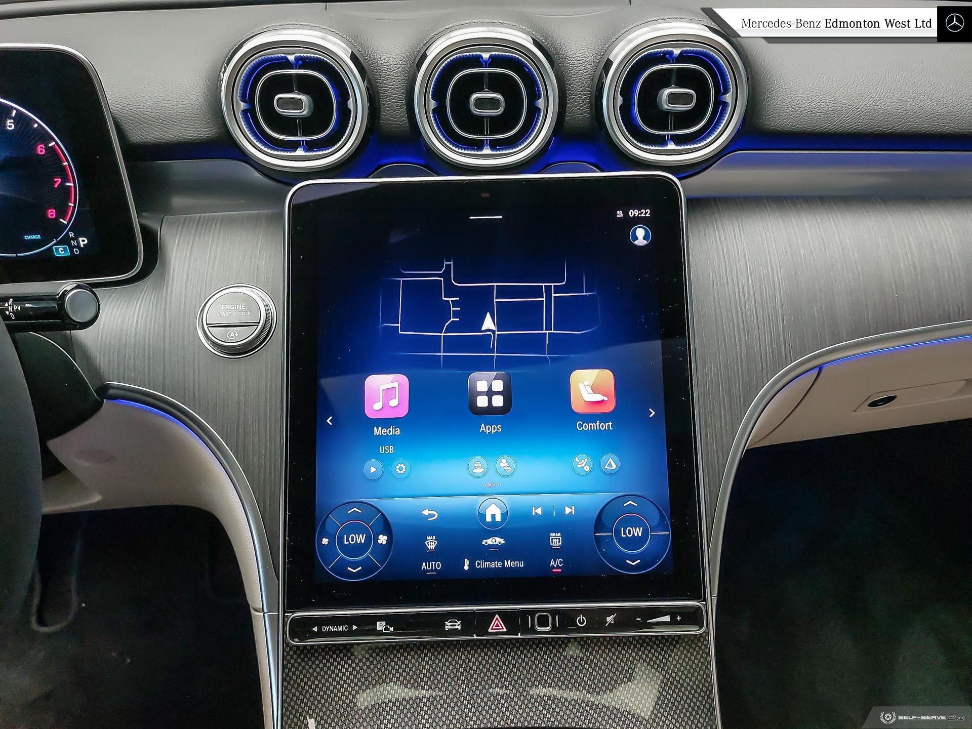 2025 Mercedes Benz C 300 4MATIC Sedan photo 4