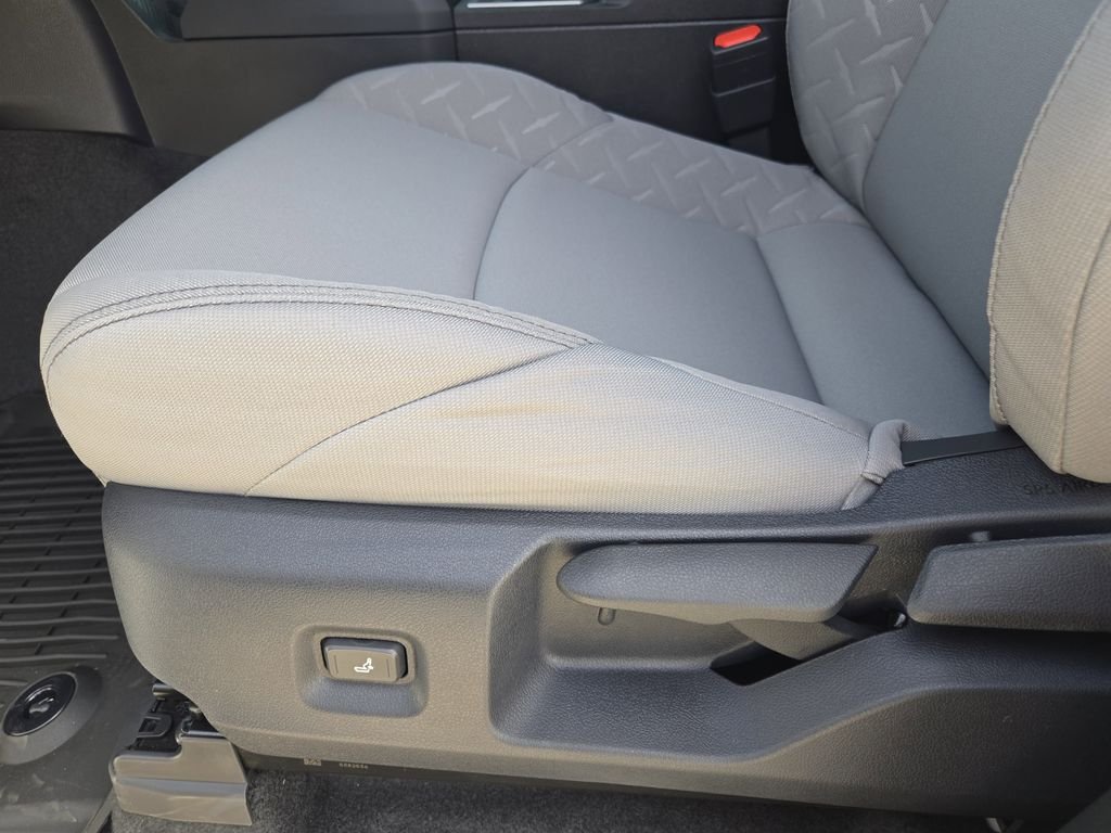 2026 Toyota Tacoma SR5 - Photo 19