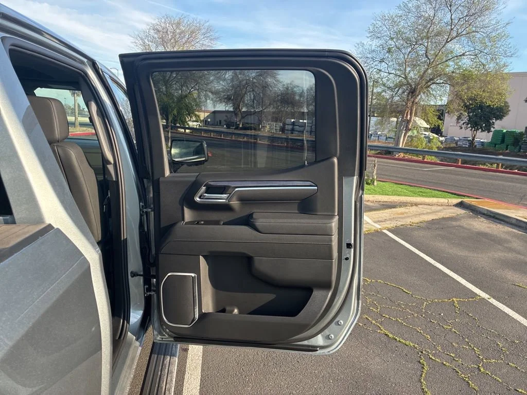 2026 Chevrolet Silverado 1500 LTZ - Photo 21
