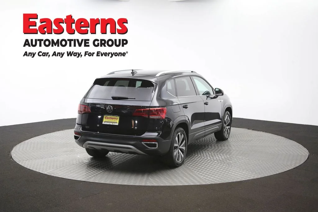 Used 2022 Black Volkswagen 1.5T SE image 36