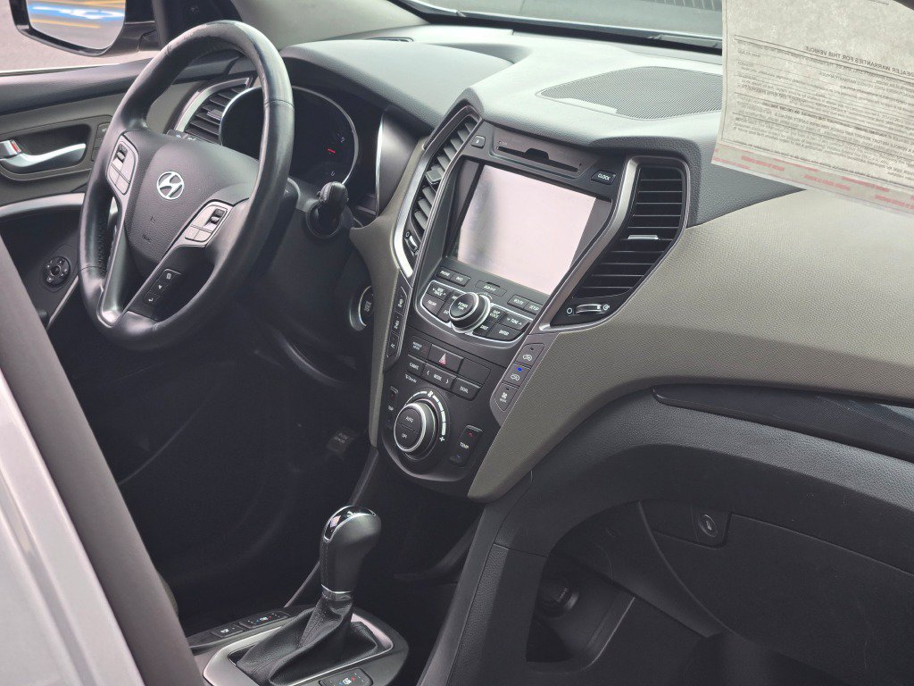 Used 2016 Frost Hyundai Limited image 7