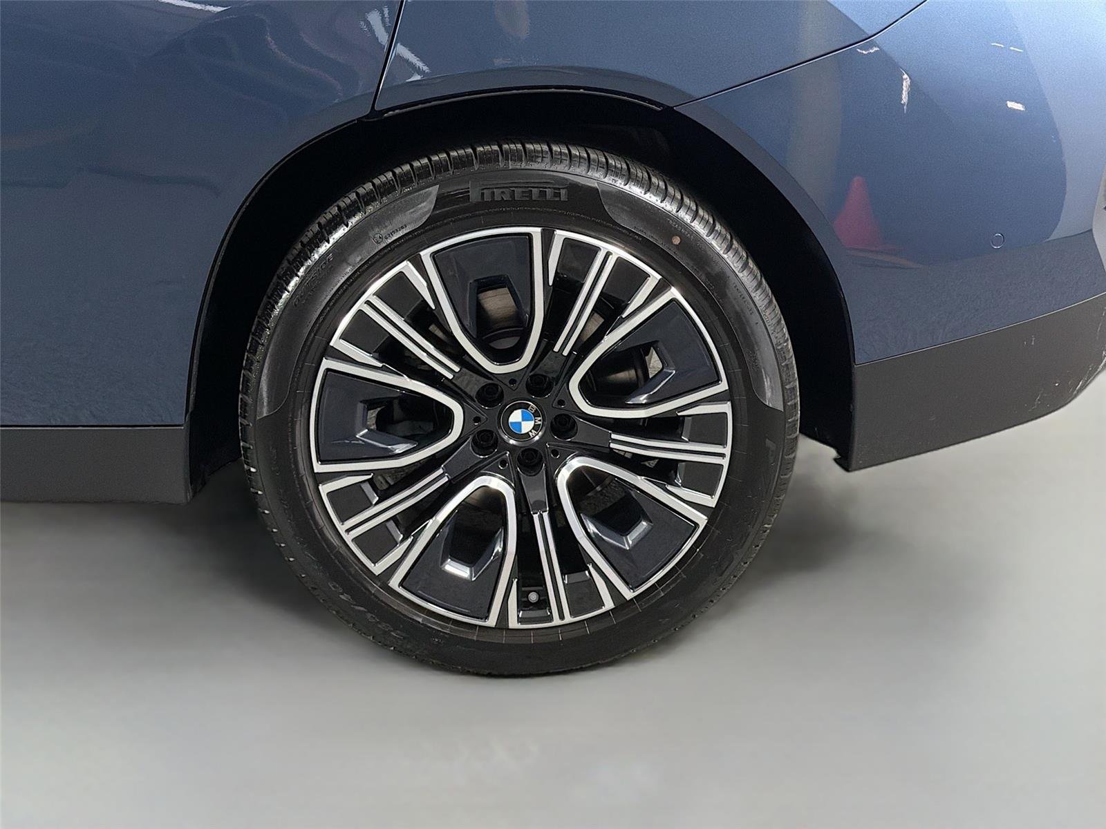 New 2026 Arctic Race Blue Metallic BMW 30 xDrive image 28