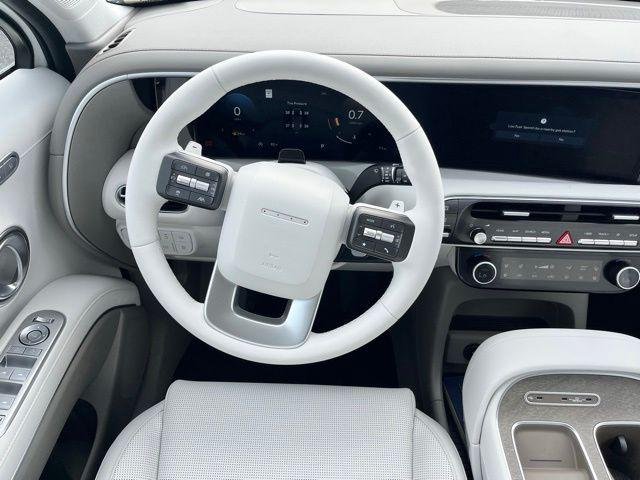 New 2026 White Hyundai SEL Premium FWD image 2