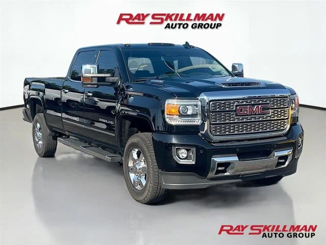 Used 2019 Black GMC Denali image 1