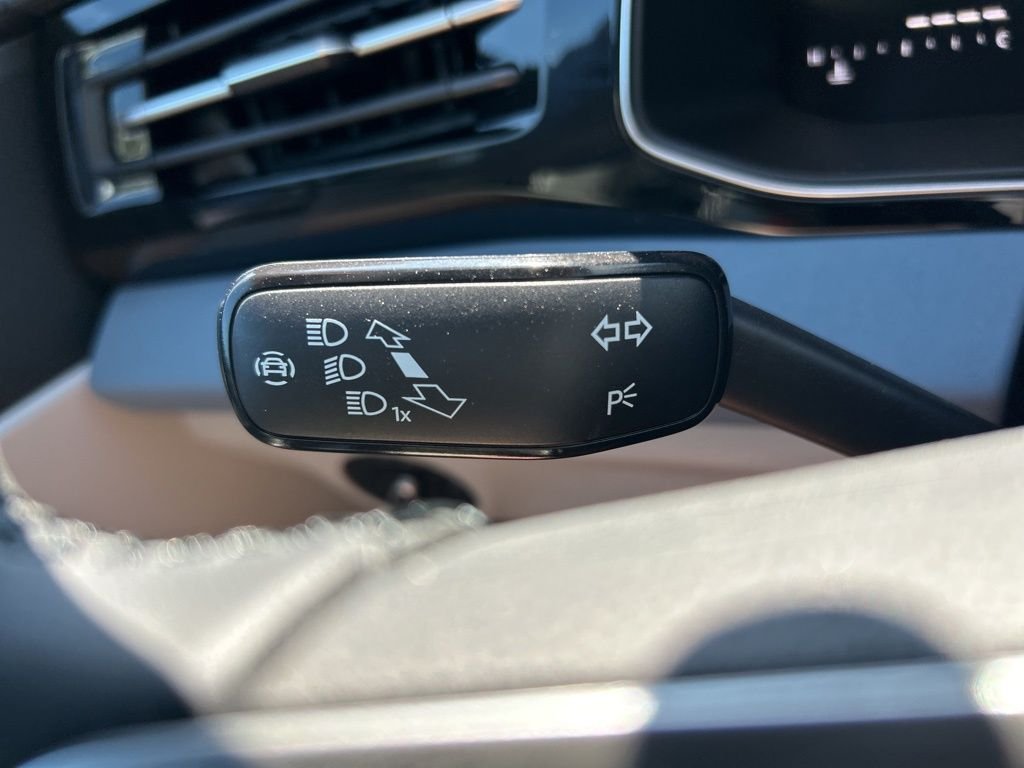 New 2026 White Volkswagen 1.5T SE image 30