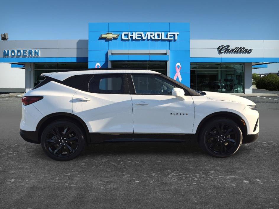 Used 2019 Summit White Chevrolet RS image 6