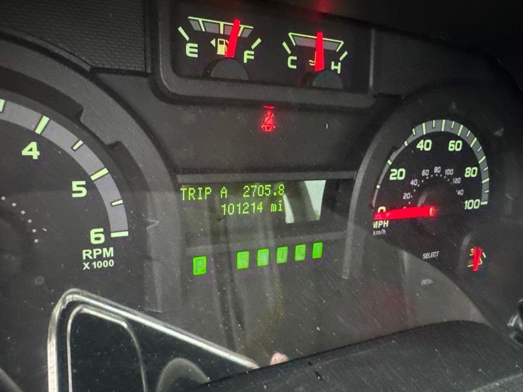 Used 2012 White Ford XLT image 5