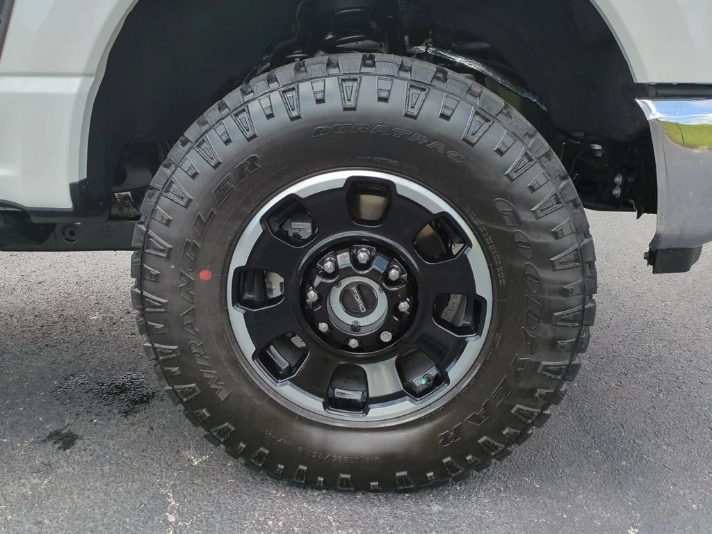 New 2026 Star White Metallic Tri-Coat Ford F-350® King Ranch® image 11