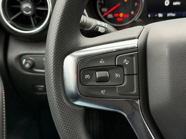 Used 2025 Habanero Orange Chevrolet 2LT image 21