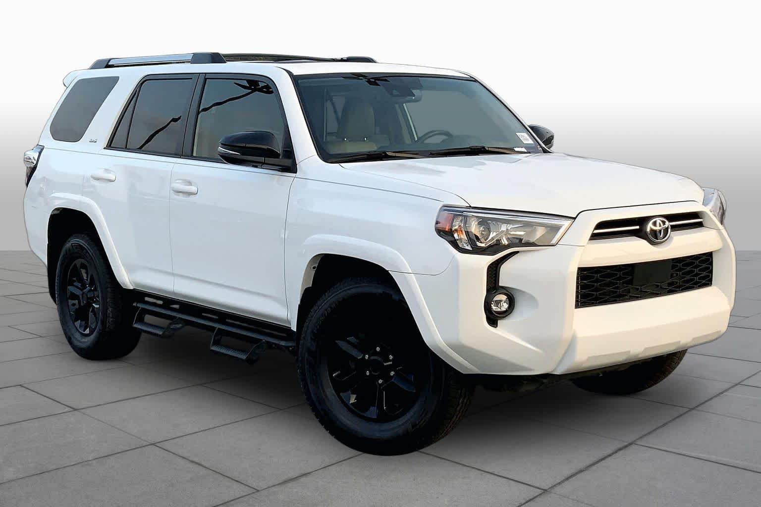 Used 2023 Ice Cap Toyota SR5 Premium image 3