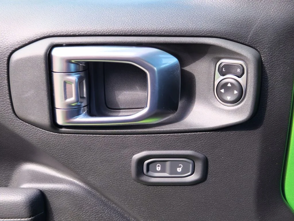 2025 Jeep Wrangler 4-Door Sport S - Photo 20