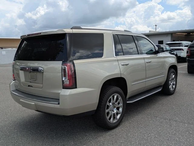 Used 2017 Sparkling Silver Metallic GMC Denali image 3