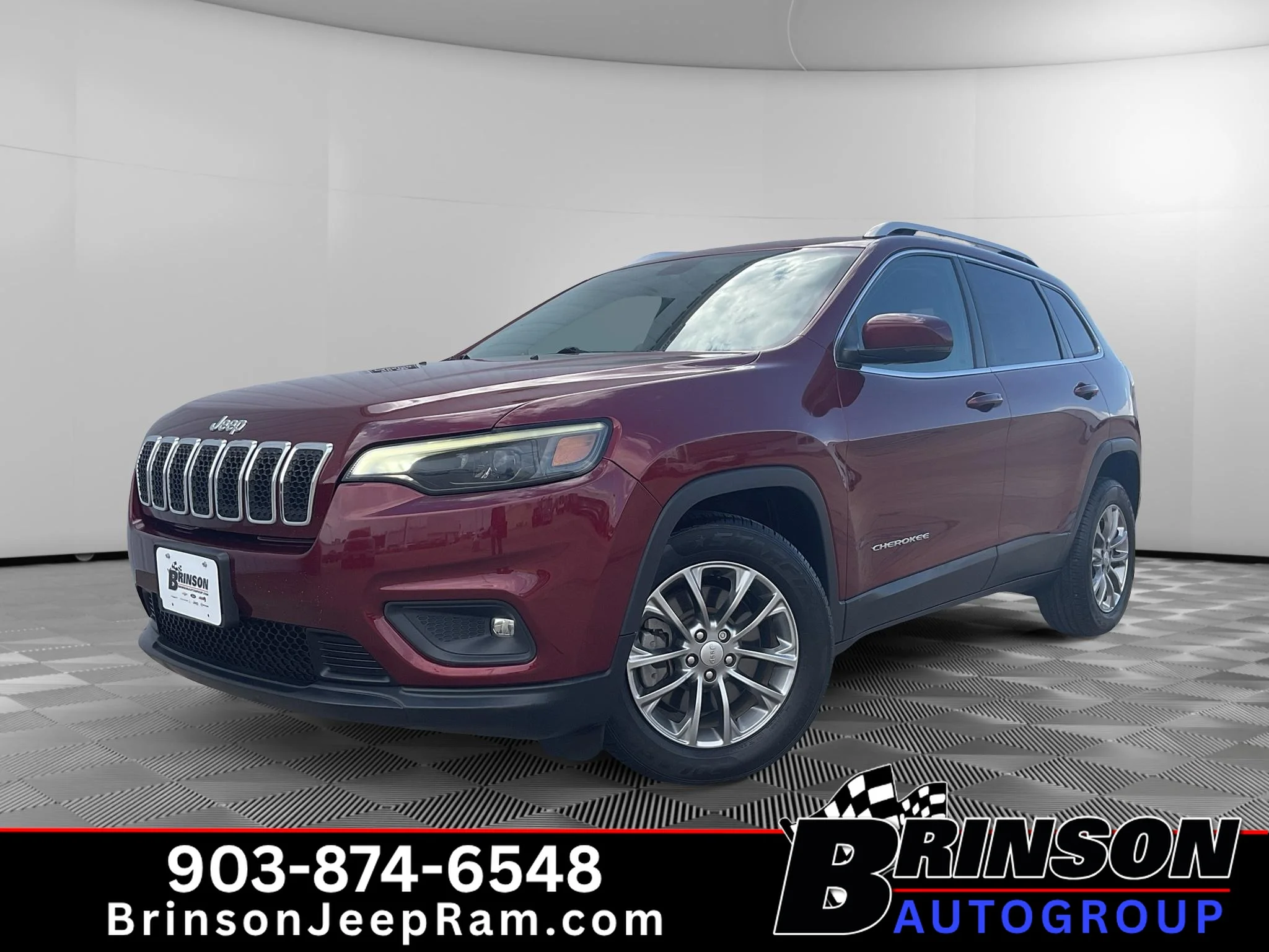 Used 2020 Velvet Red Pearlcoat Jeep Latitude Plus image 1