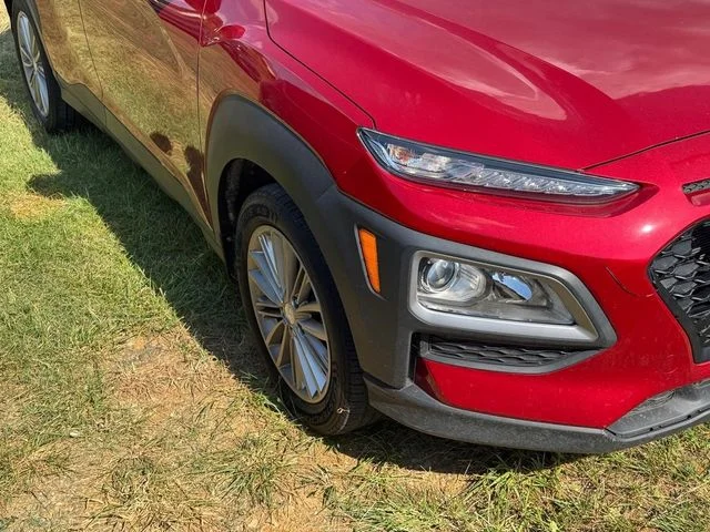 Used 2018 Red Hyundai SEL image 11