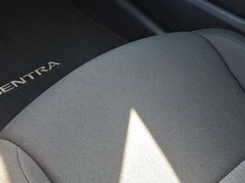 Used 2021 Silver Nissan SV Xtronic CVT image 27