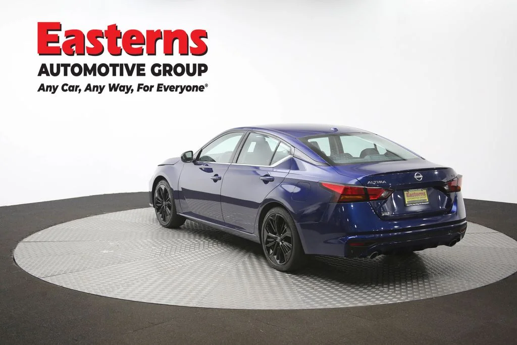Used 2023 Blue Nissan 2.5 SR image 63