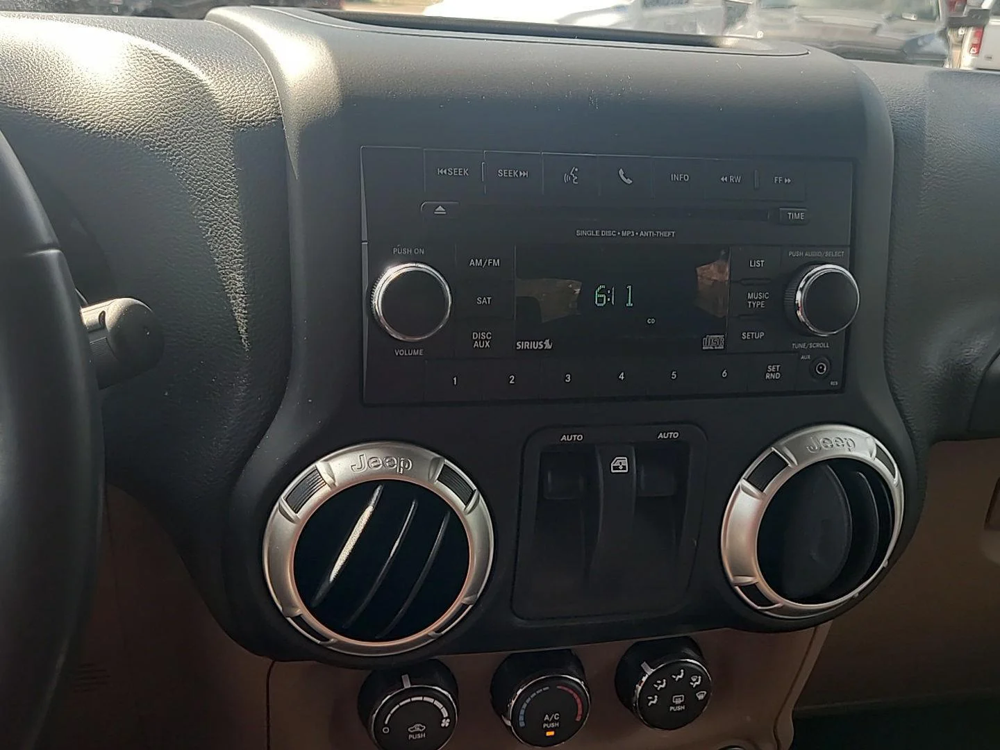 Used 2018 Bright White Clearcoat Jeep Sahara image 6