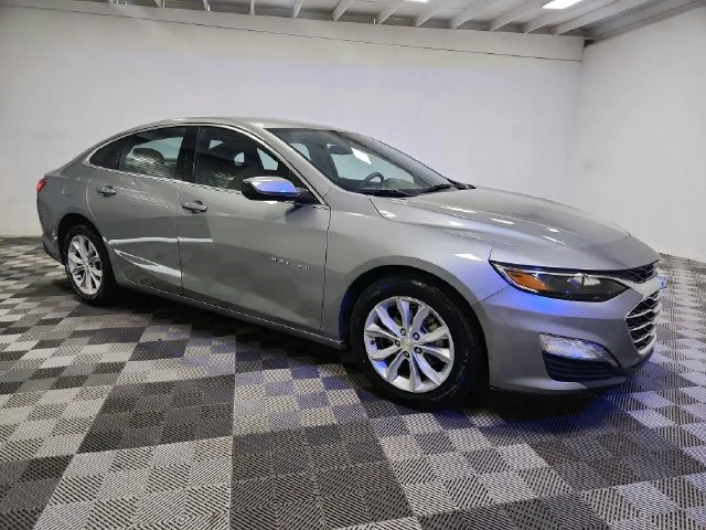 Used 2025 Gray Chevrolet LT image 8
