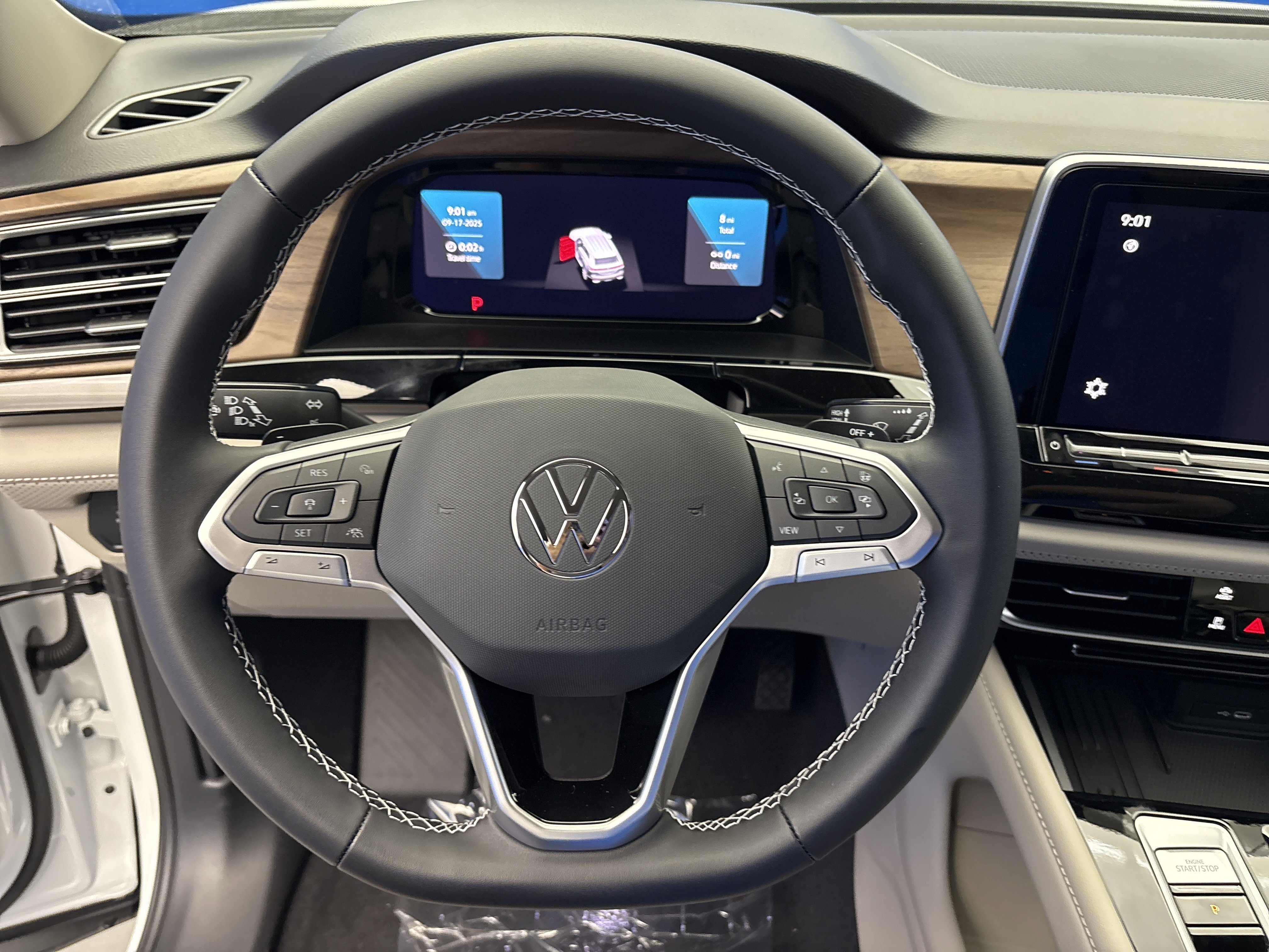 2026 Volkswagen Atlas SE w/Tech - Photo 14