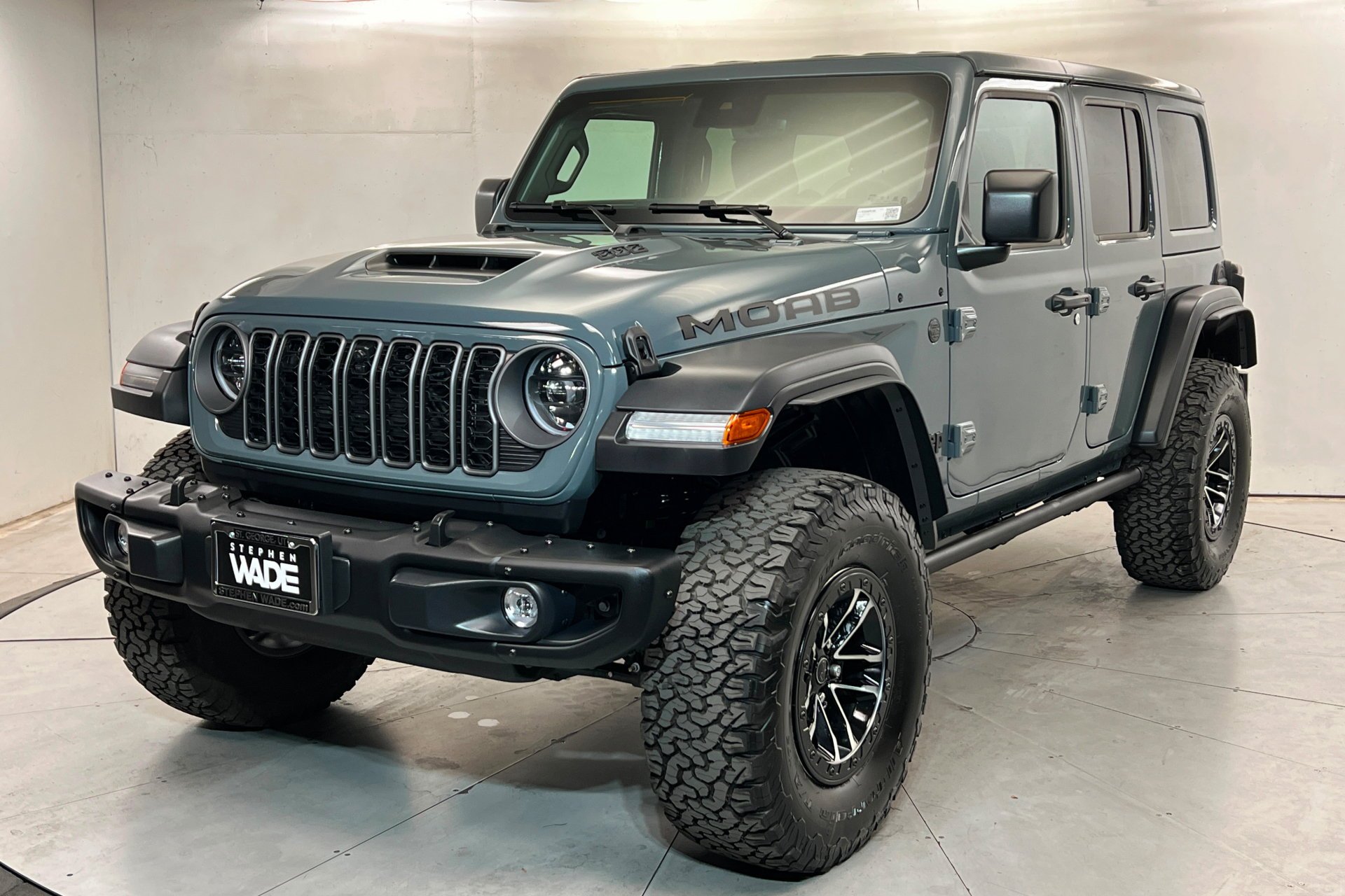 Used 2026 Anvil Clearcoat Jeep Moab 392 image 1