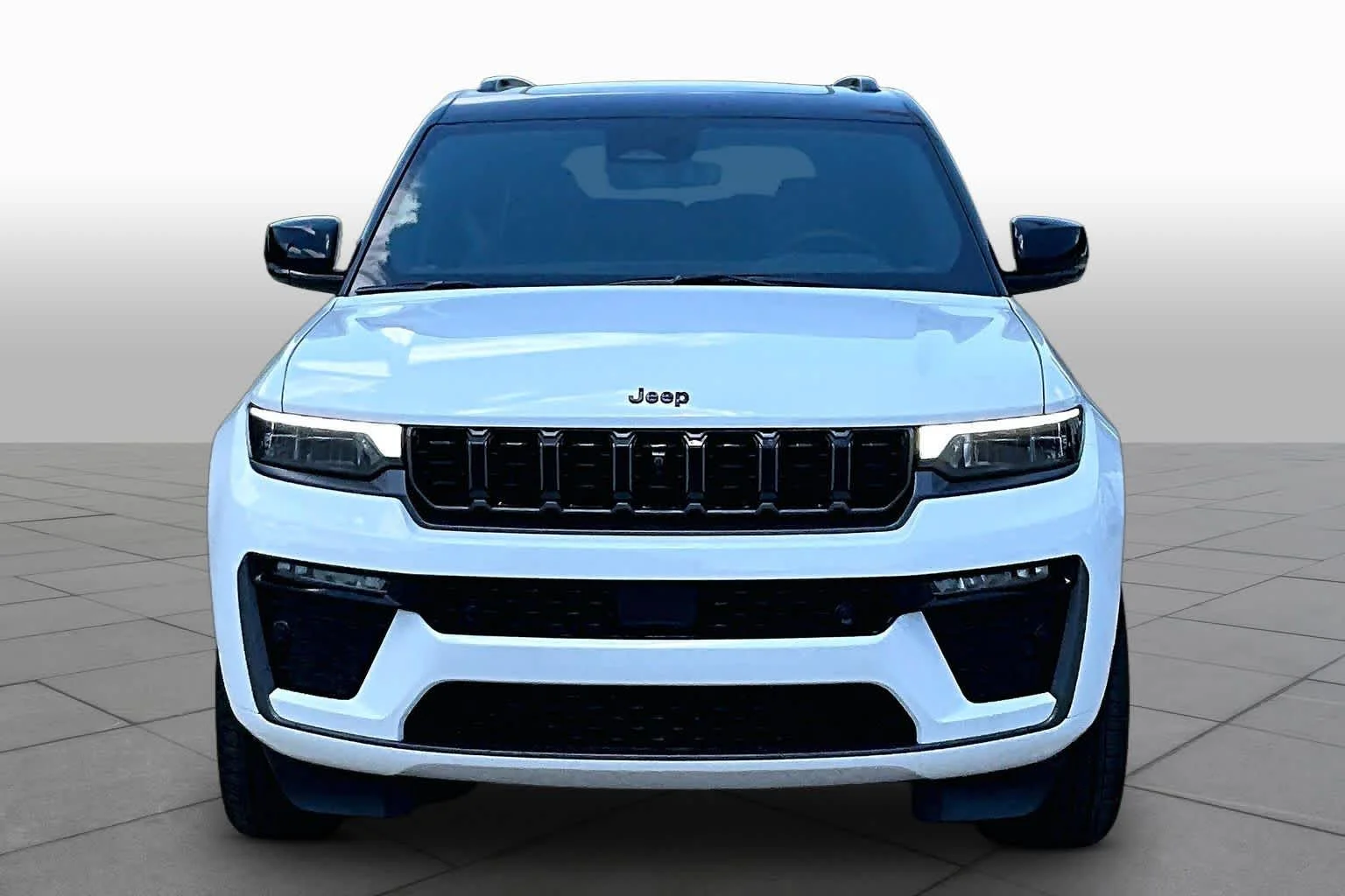 New 2026 Bright White Clear-Coat Exterior Paint Jeep Summit image 4