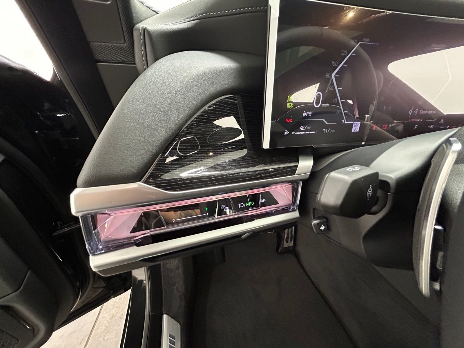 New 2026 Black Sapphire Metallic BMW 740i xDrive image 26