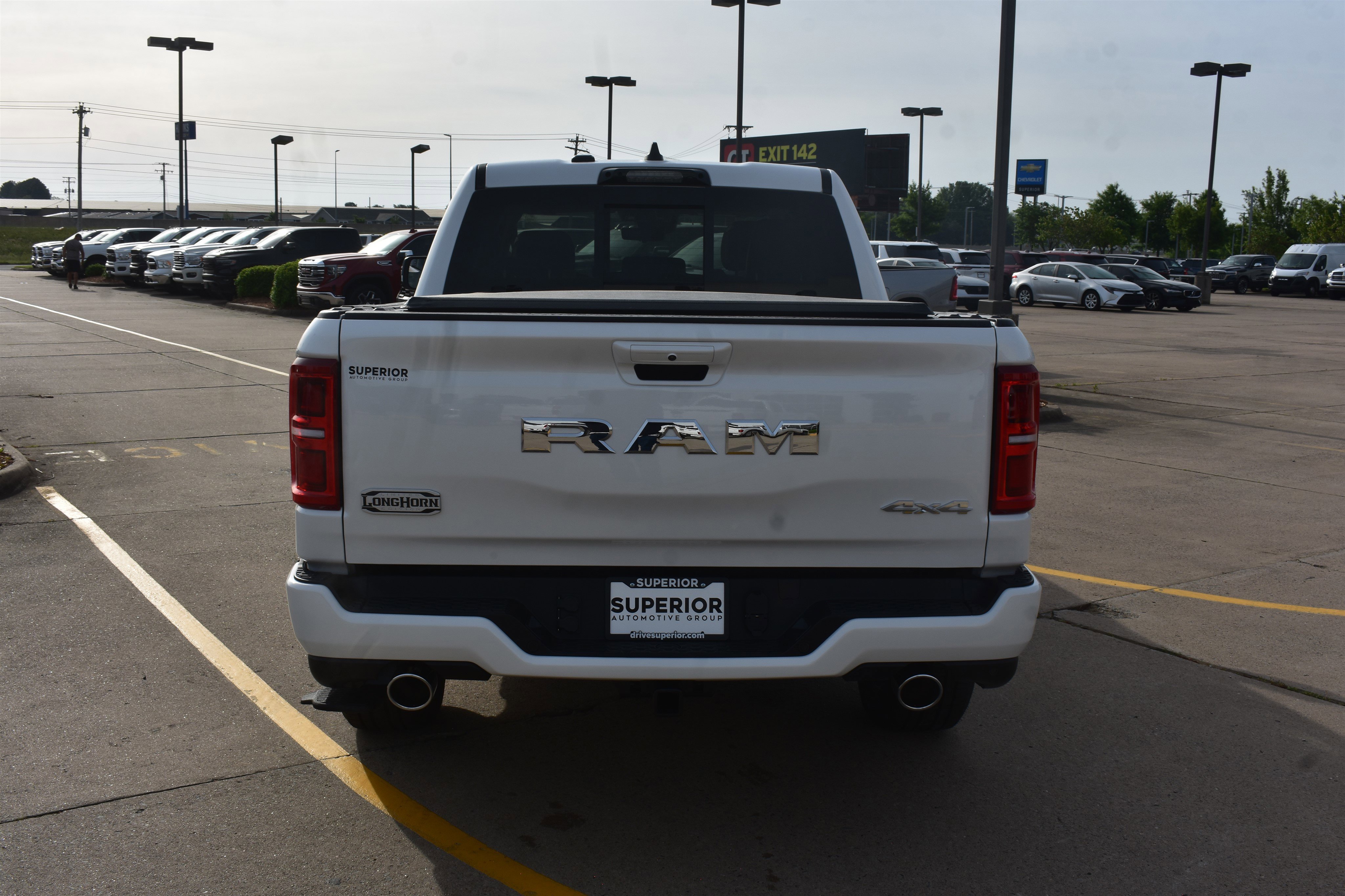 New 2026 Ivory White Tri-Coat Pearl-Coat Exterior Paint RAM Longhorn image 6