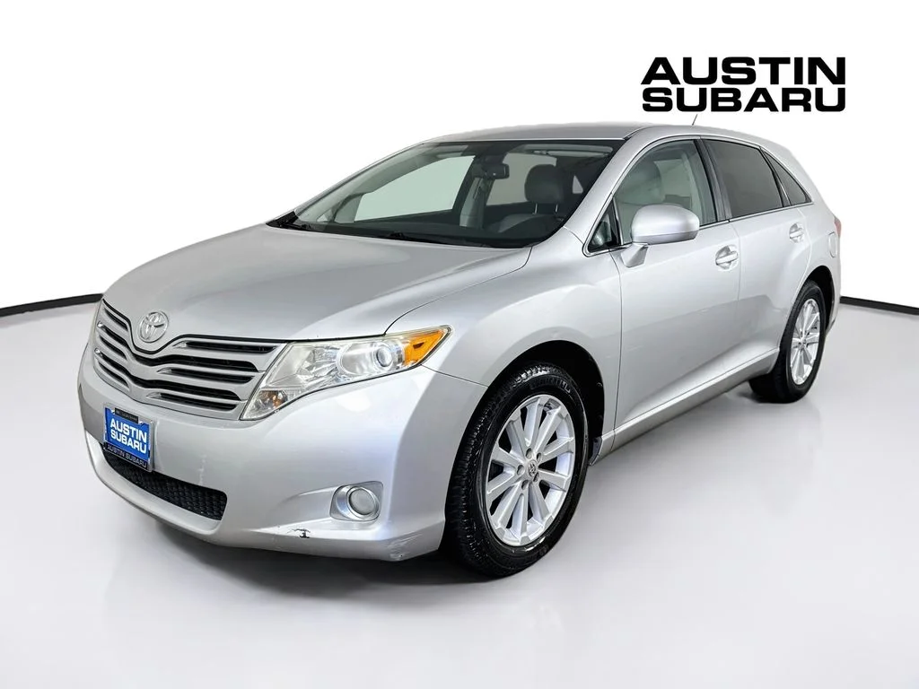 Used 2010 Silver Toyota Base image 3