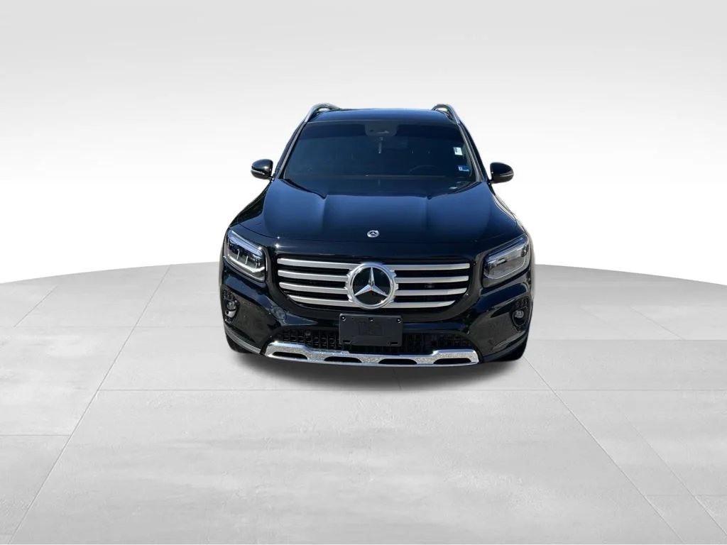 Used 2025 Black Mercedes-Benz GLB 250 image 8