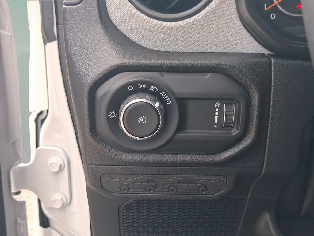 New 2025 White Jeep Sport S image 17
