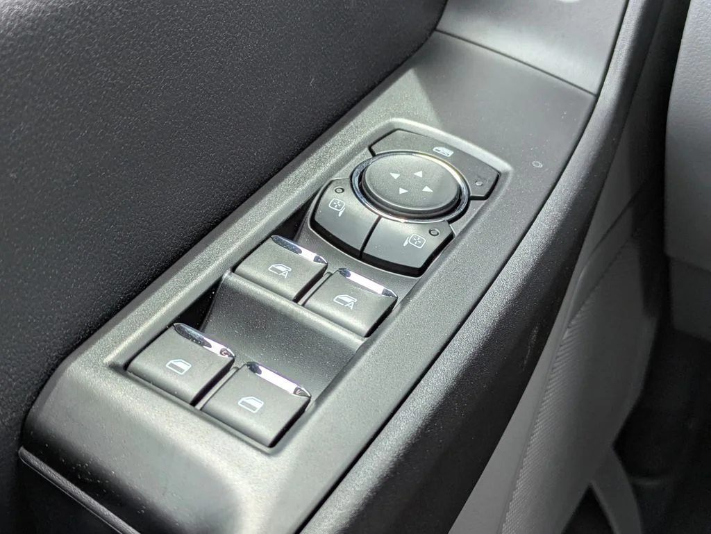 New 2026 Oxford White Ford XL image 24